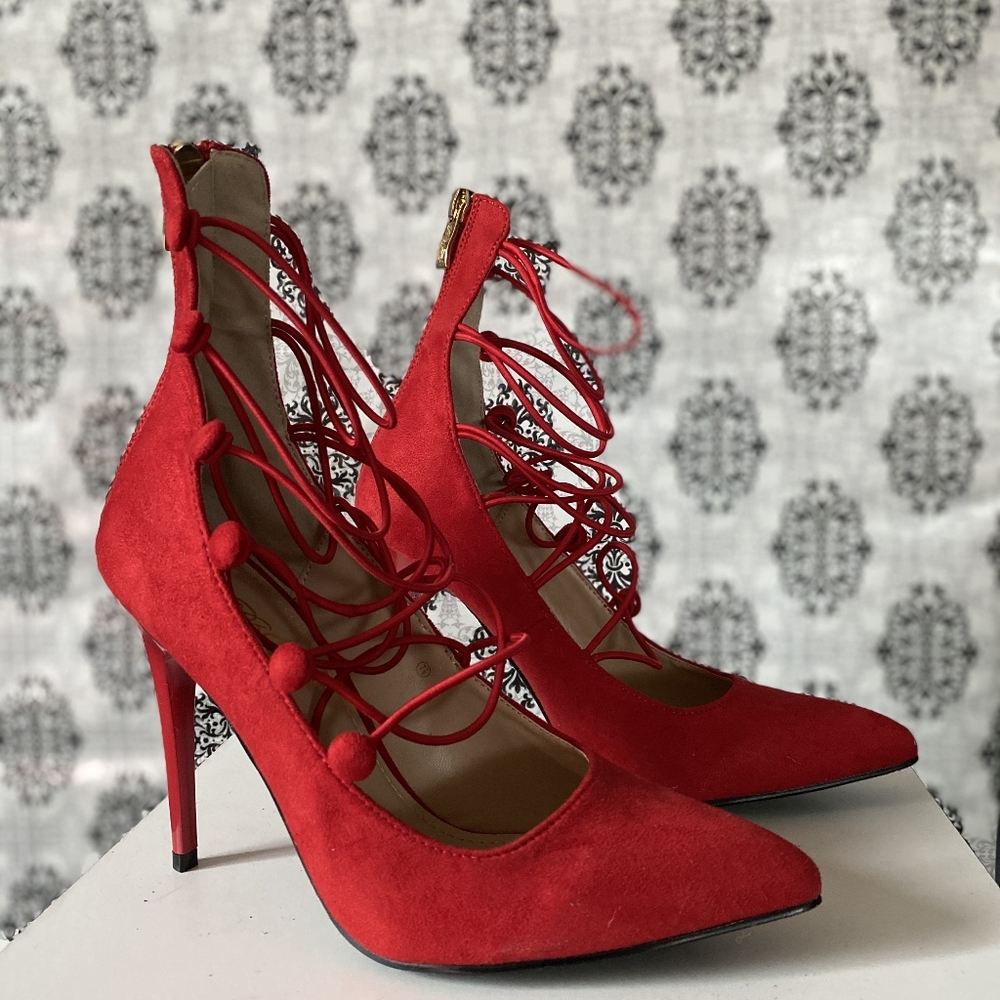 BRAND NEW Red Strappy Fashion Nova Pumps